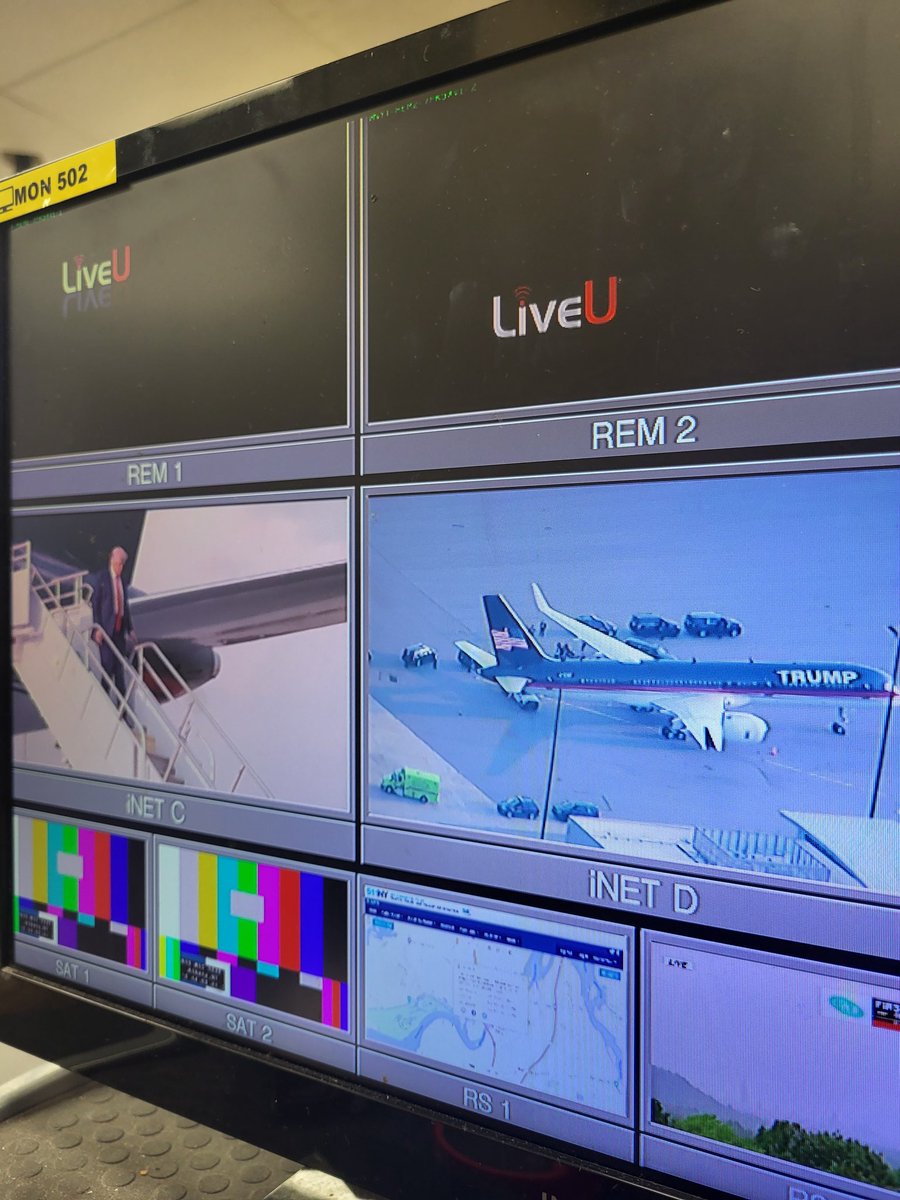 #BreakingNews Former president Trump lands in Georgia where he says he's turning himself in!
