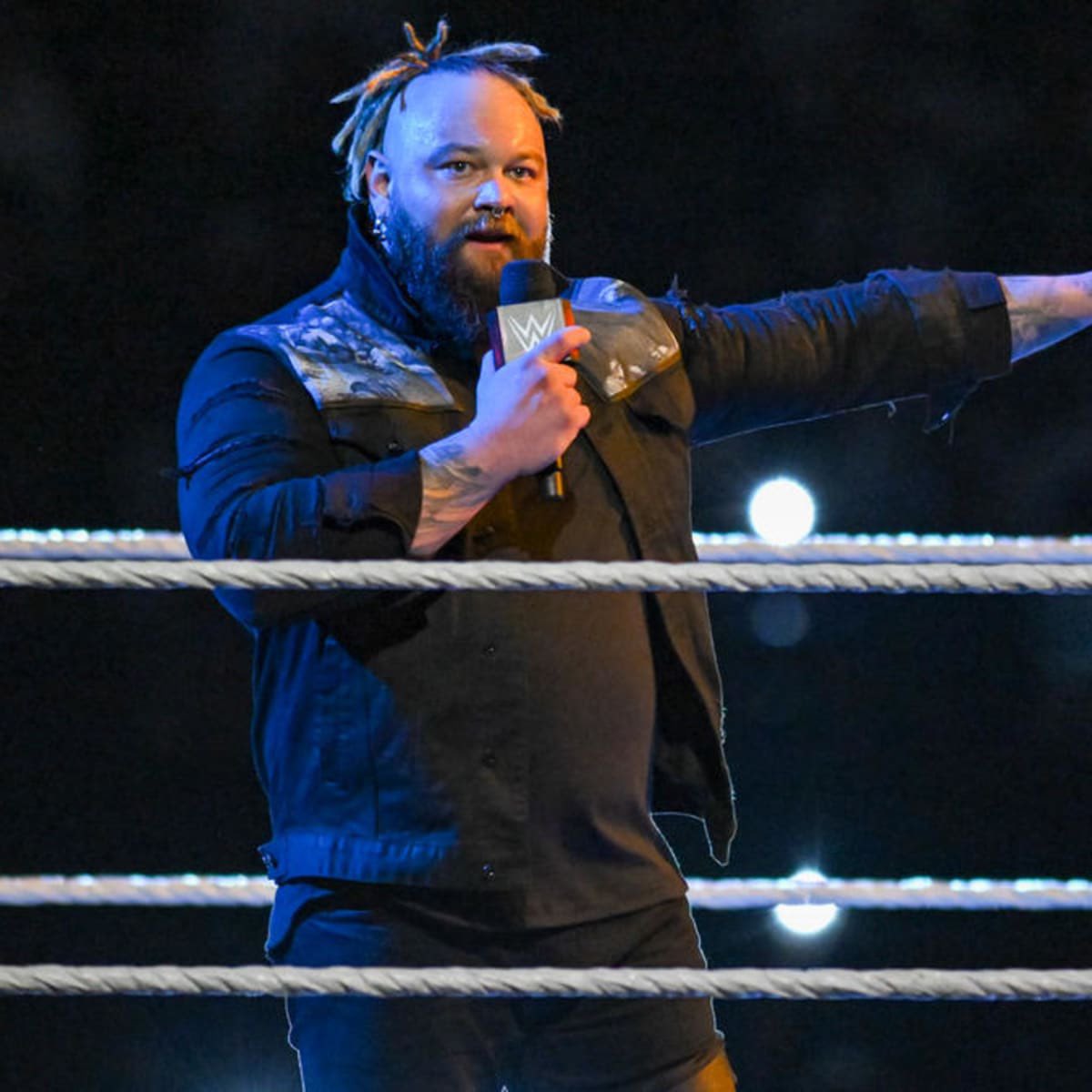 CjLeach9's tweet photo. Bray Wyatt has passed away today💔😔REST IN PEACE to you &amp; your family is so heartbroken 💔 right now….but I’m praying for your family and your friends so I’m heartbroken myself Bray but we miss you💔😔@WWE https://t.co/wYo2uAHFpq
