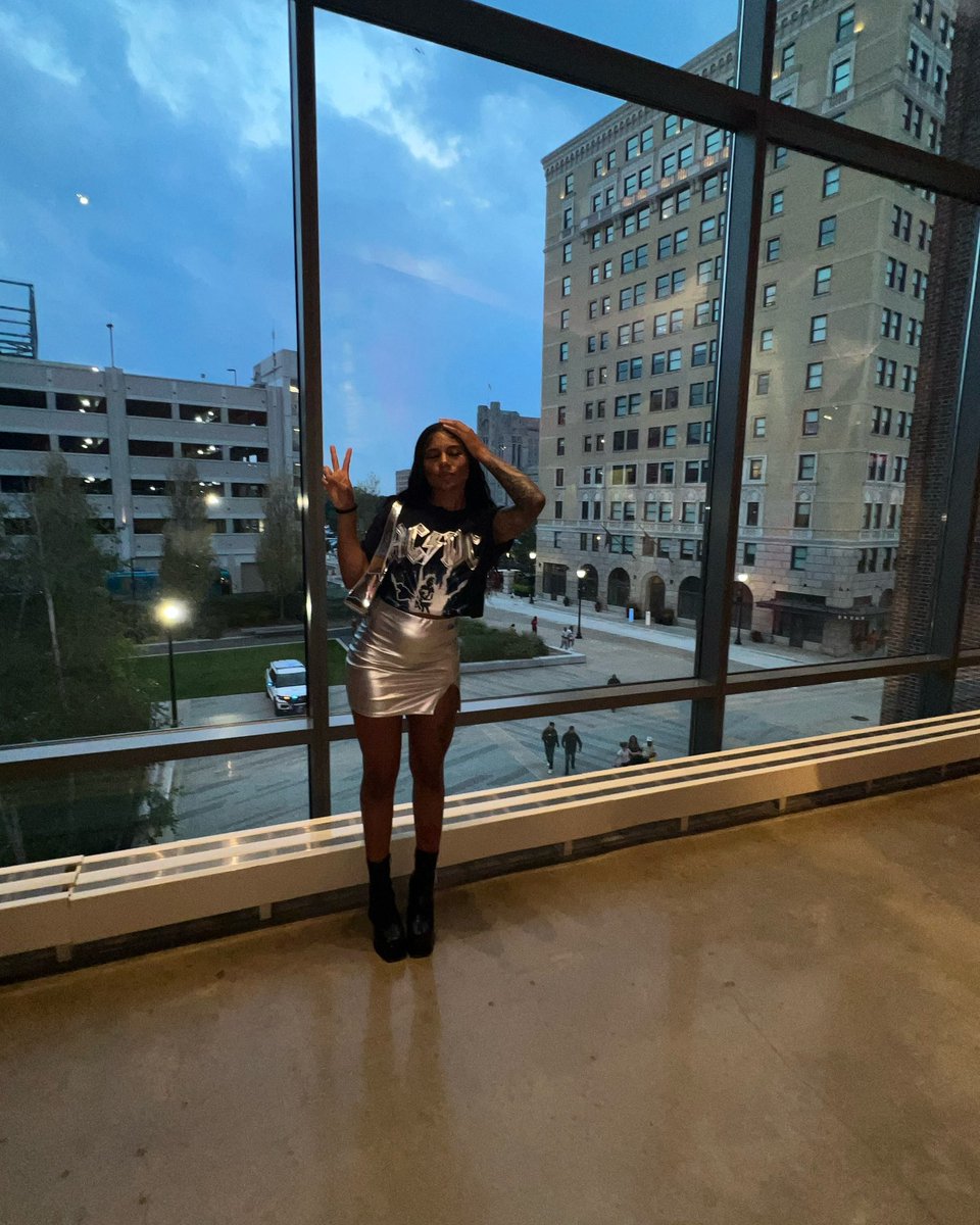 __mayaad's tweet photo. A lil reminder that I look goodt 😘 https://t.co/Xg0HjYXwTA