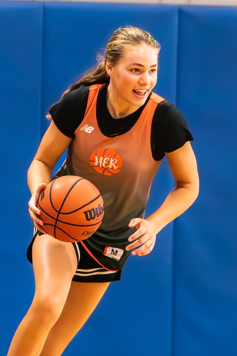 Her Hoops Network (@herhoopsnetwork) on Twitter photo ✍️Future ⭐️ Breakdown✍️
(Subscribers)
<a href="/BashHoopsNE/">Bash Hudson</a> analysis of a few of NE’s next wave of Household Names⤵️
🔗 herhoopsnetwork.com/2023/08/24/ris…
▪️<a href="/ella_peper/">Ella Peper20</a> 📸
▪️<a href="/mariaog05/">Maria</a>
▪️<a href="/MaryGanim2/">Mary Ganim</a>
▪️<a href="/jasmineebryant_/">Jasmine Bryant</a>
▪️Aliyah Allston
▪️<a href="/CamiCami014/">Camila Serrano</a>
▪️<a href="/abby530nyse/">Abby</a>
▪️<a href="/LalaGoode/">Jacylah LaLa Goode</a>
📸: <a href="/mryanphotos/">Meredith Ryan</a> ✍️Future ⭐️ Breakdown✍️
(Subscribers)
<a href="/BashHoopsNE/">Bash Hudson</a> analysis of a few of NE’s next wave of Household Names⤵️
🔗 herhoopsnetwork.com/2023/08/24/ris…
▪️<a href="/ella_peper/">Ella Peper20</a> 📸
▪️<a href="/mariaog05/">Maria</a>
▪️<a href="/MaryGanim2/">Mary Ganim</a>
▪️<a href="/jasmineebryant_/">Jasmine Bryant</a>
▪️Aliyah Allston
▪️<a href="/CamiCami014/">Camila Serrano</a>
▪️<a href="/abby530nyse/">Abby</a>
▪️<a href="/LalaGoode/">Jacylah LaLa Goode</a>
📸: <a href="/mryanphotos/">Meredith Ryan</a>