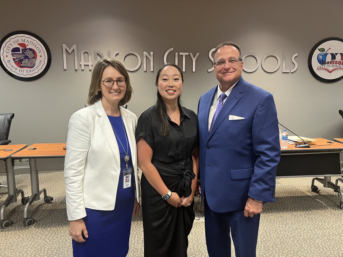 Natalia Dooley tweet media