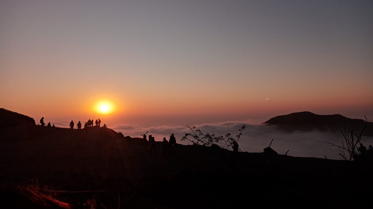 mewdalit's tweet photo. Recuerdo de cuando podía caminar 🤠, Apu Sikay Julio 2023.

— 🌄 https://t.co/iNmcdsVpba