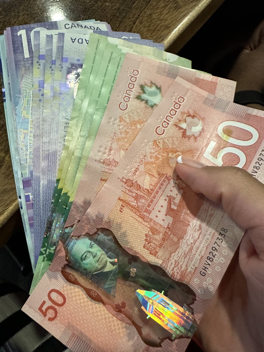 WeLoveHoneyP's tweet photo. 🇨🇦 https://t.co/aCgCmuPfaQ