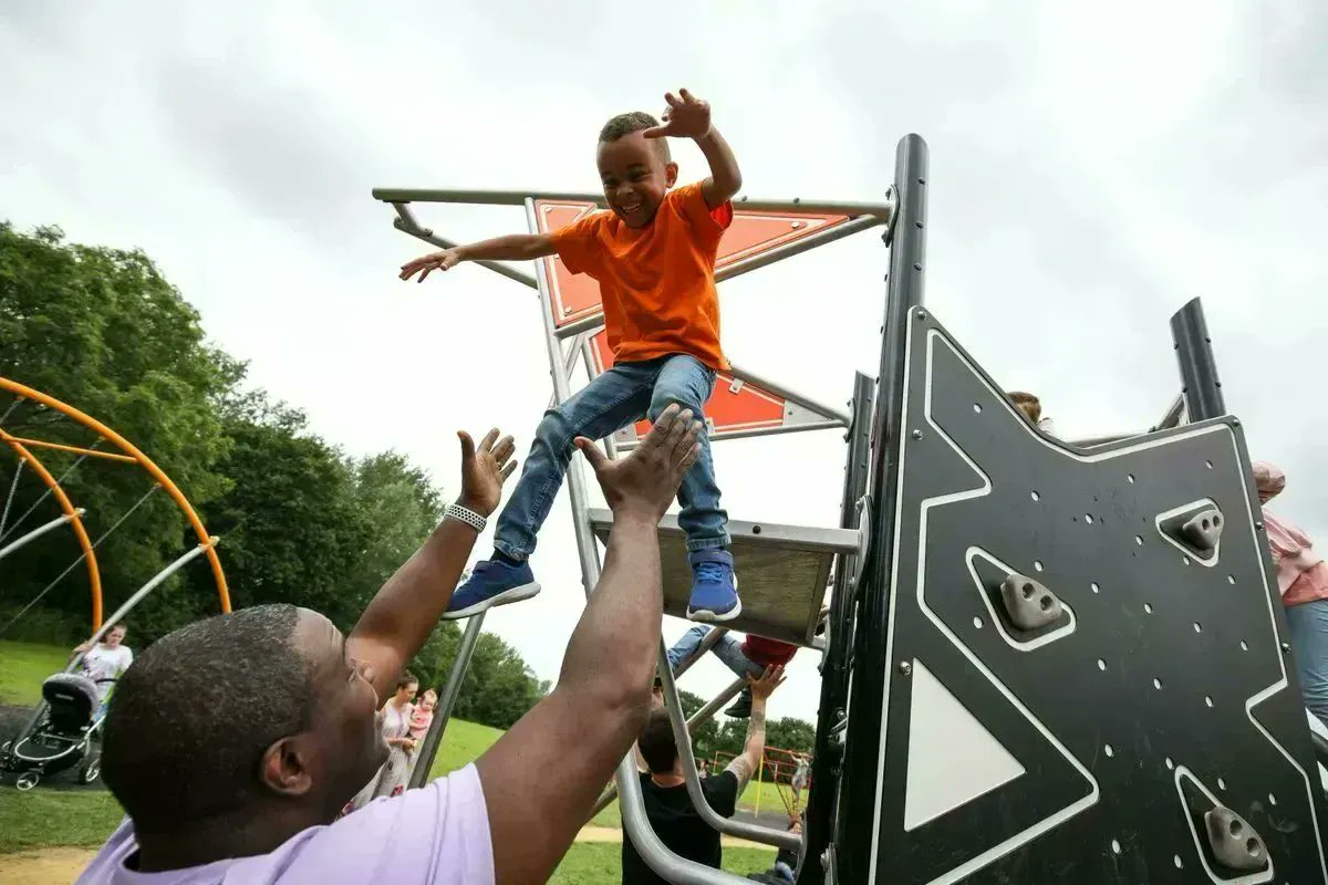 What's better than spending time playing outside in the sun with your family? Nothing! Biba is a great way to get the whole family having fun and being active together! Head to the link below to find the Biba playground closest to you!

buff.ly/3x0Ilha