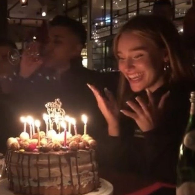 alwaysdeinert_'s tweet photo. Happy Bday to my favorite person Ilysm ❤️
@DeinertSina @hqdeinert @SinaDeinertBRA #Sinas25 https://t.co/8uhONZNoae