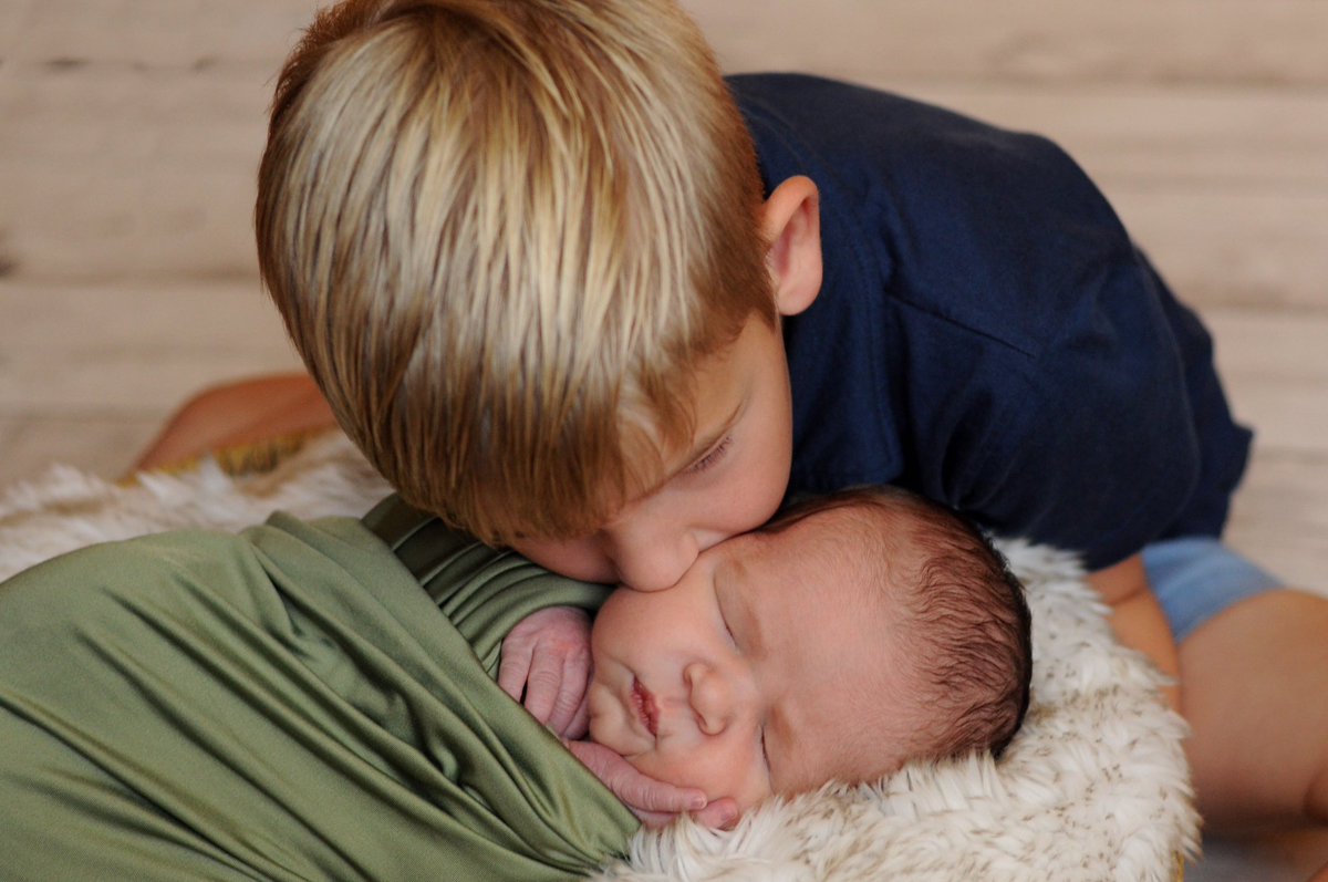 Athena Kort tweet media