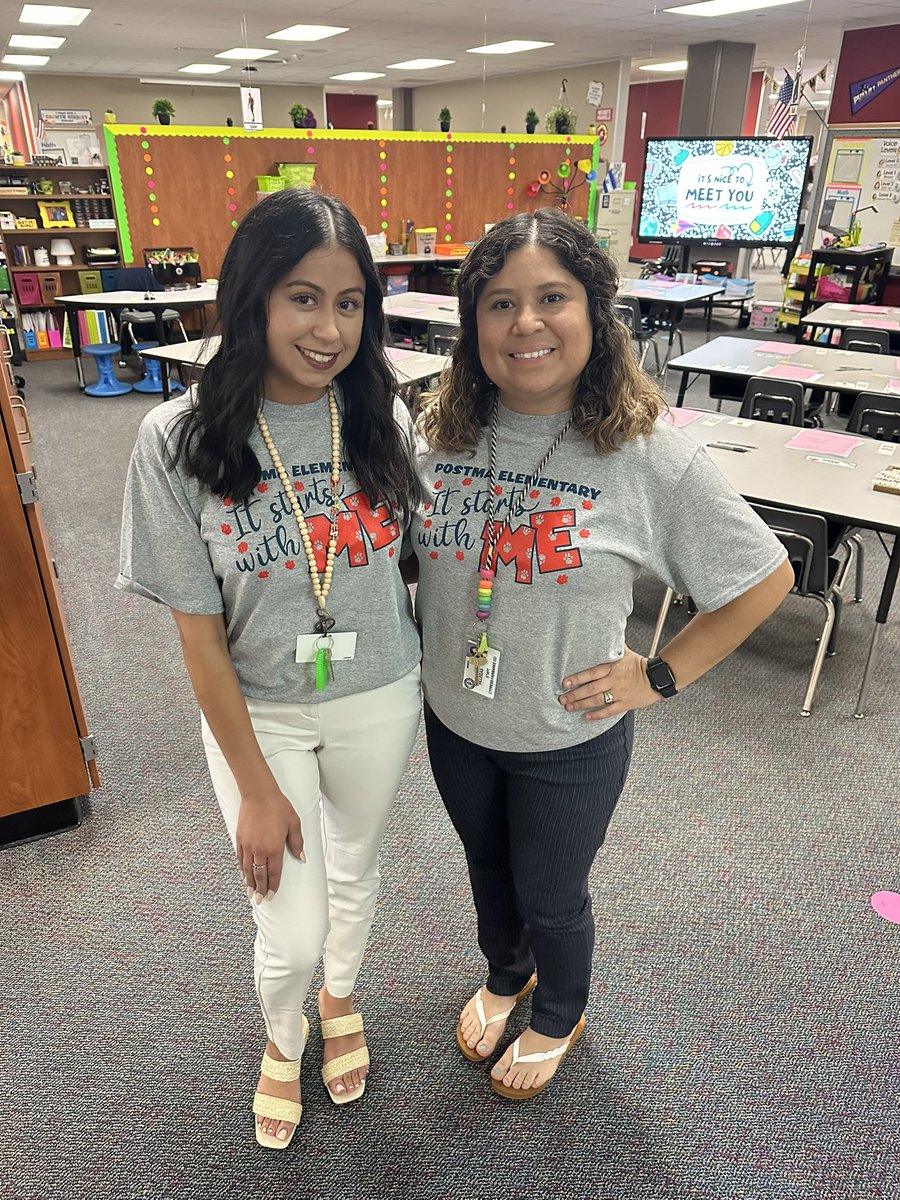 Jessicayanezz's tweet photo. Meet the Teacher was a sucess! Ready for another great year with an amazing partner! @MrsVillegasTX https://t.co/Lw9PcyWY0I