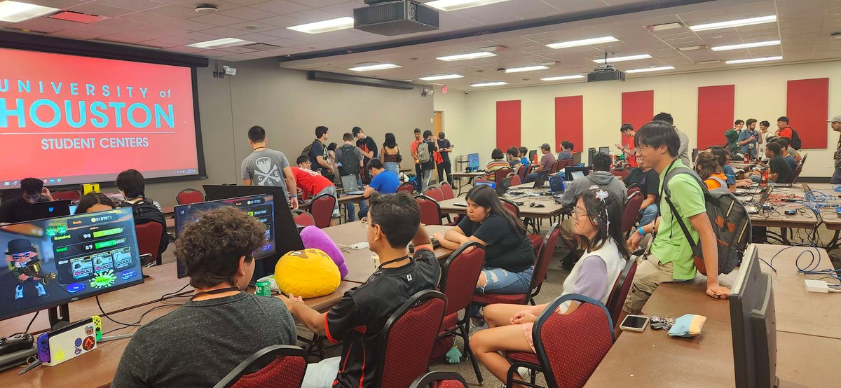 coogesports's tweet photo. 1400 Students. That's how many students we had at CougarCon this year. 

Thanks to the 31 organizers and 38 volunteers who made this event a success and all the sponsors!

The next Coog Gaming &amp; Esports event is already being prepped 👀 https://t.co/Z6ik6Przif