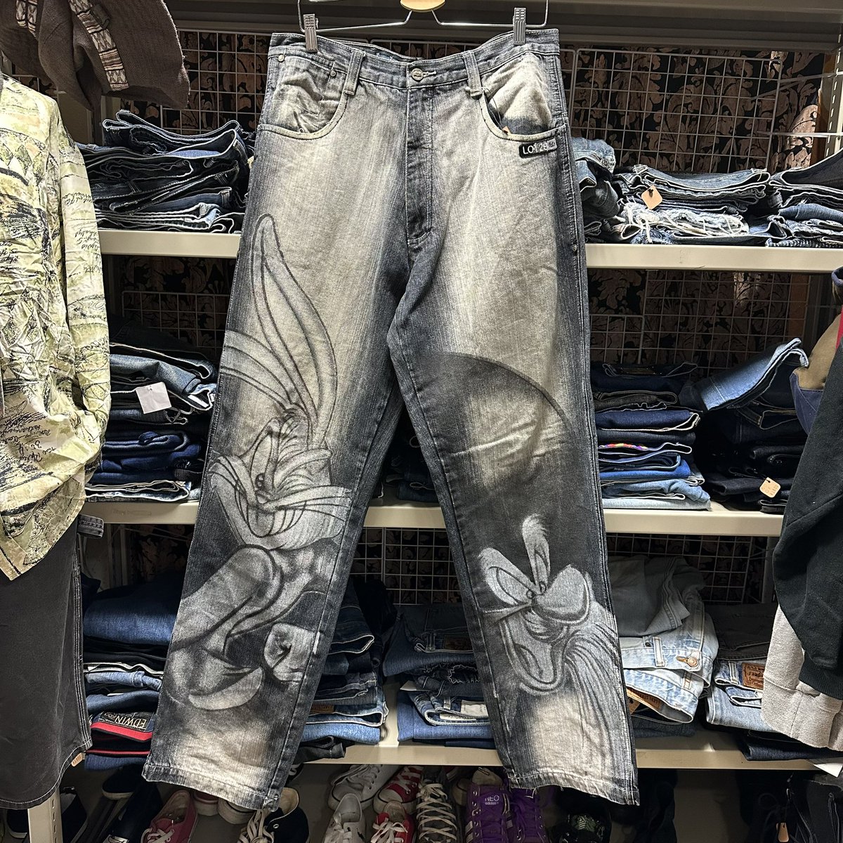 usedshop_nook's tweet photo. 【NOOK石橋】
LOT29
デニムダボパン
これは即完売の予感。。。
早い者勝ちですッ‼︎‼︎
#LOT29 #ダボパン #メンズ #メンズ男子
#ストリート #Bボーイ #秋冬商品大量入荷
#激アツアイテム #激推しアイテム
#早い者勝ち #これは即買い https://t.co/8Yt9WgViOx