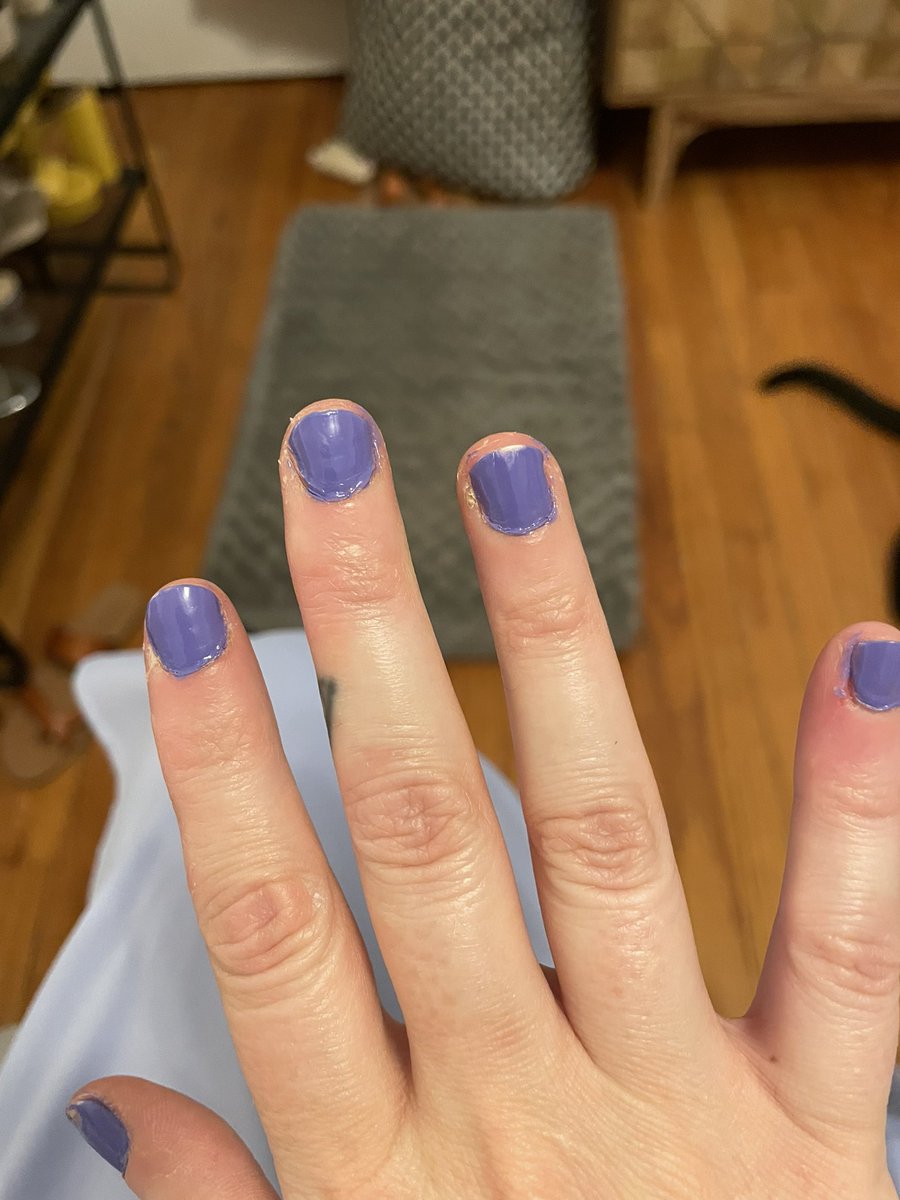 caitlinemalone's tweet photo. @theoliveandjune 2 hours with a fan to my nails and used your dry drops and look at that, I start getting ready for bed and destroyed because it wasn’t actually dry. So quick dry means… what exactly?!?! https://t.co/9SM8jXCNyC