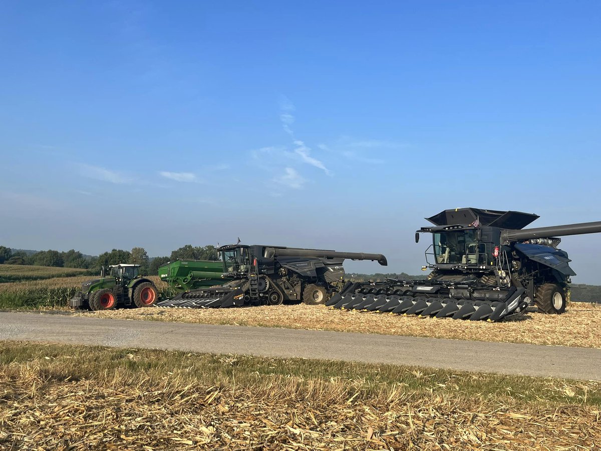 AgEquipment's tweet photo. The AgRev team is ready to see you at the Harvest Days tomorrow in Utica, KY!!
Come out and visit with our sales and service teams to learn more about our full line of products.  #agtalk #harvest23 #fendt #agco #agrev #brandt #motherbin https://t.co/TPhFS02wqA