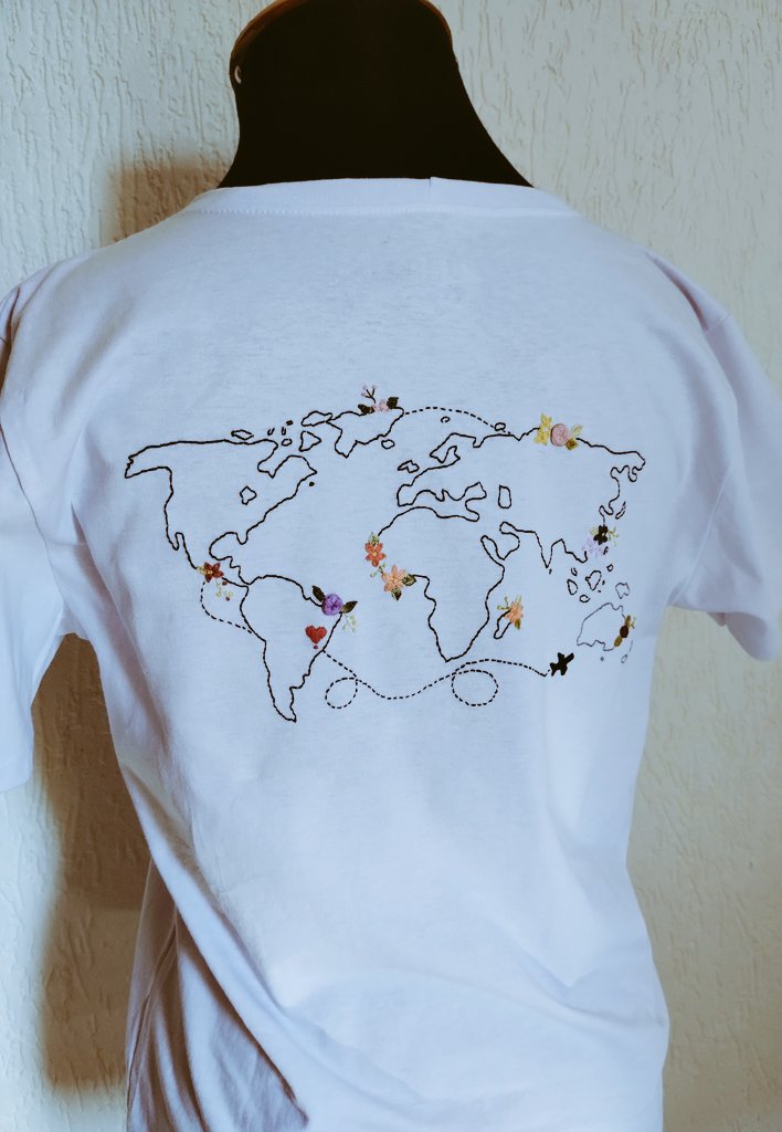 atelie_ruda's tweet photo. Mapa mundi com foco na mudança, encomenda linda. Bordado a mão https://t.co/itcfsYuClA