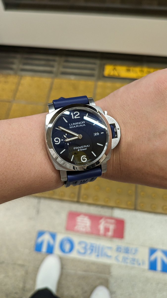 Wonder_boy_1986's tweet photo. 夏に購入して本当に良かった⭐
@commontime_her
#PANERAI #パネライ #LUMINOR #ルミノール #MARINA #マリーナ #eSteel #腕時計 https://t.co/Qfv08NsL8n