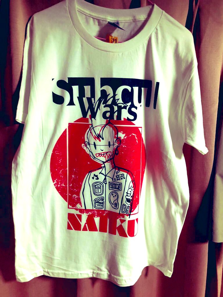 SMRabbit001's tweet photo. 🕺本日🕺
ライブハウス秘密@LivehouseH にてナイク@subculbar_naiku 主催イベント「ナイクサブカルウォーズ」が開催されます!フライヤーデザインとTシャツをデザインさせてもらってDJでも参戦します🎵
カオスで楽しい夜のパーティー🎉
ぜひ皆さん来てね🦊
※Tシャツ販売数:限定8枚 https://t.co/QMLGXu6vQ2