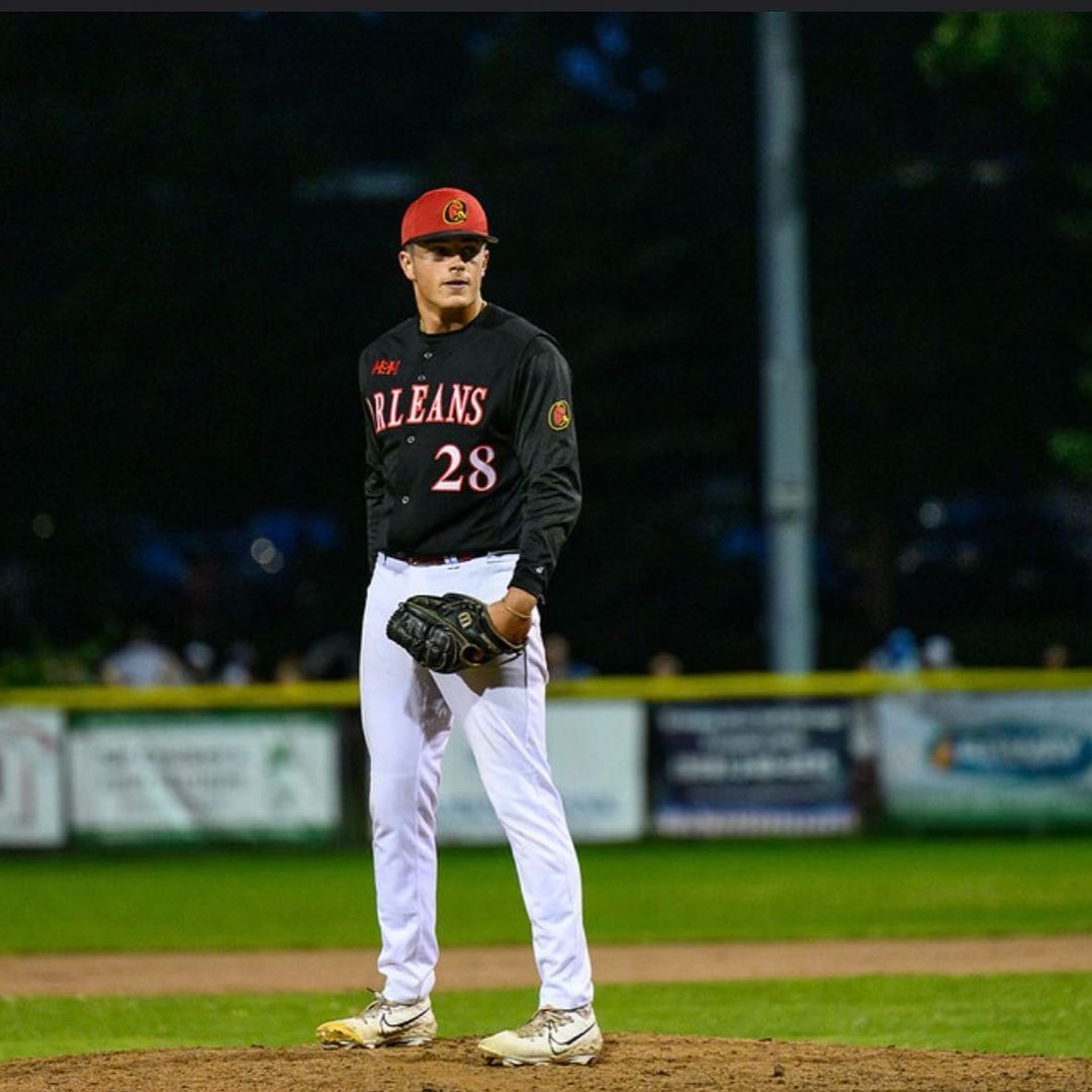 Sean Matson was LIGHTS OUT in the <a href="/OfficialCCBL/">Cape League</a> this summer ⚡⚡

🔹 29.2 IP
🔹 0.30 ERA
🔹 0.742 WHIP
🔹 34-8 K-BB
🔹 7-0
🔹 7 SV

Read more about the <a href="/HarvardBaseball/">Harvard Baseball</a> righty and the <a href="/FirebirdsCCBL/">Orleans Firebirds</a>'s other top arms ⤵️

🔗 d1ba.se/3EarWdX