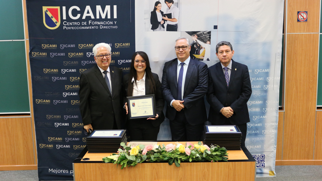 DesdeICAMI's tweet image. #NIVELICAMI
El pasado martes 22 de agosto, en las instalaciones de #ICAMI de la #CDMX, tuvimos el honor de clausurar a la generación 88 de nuestro programa de Perfeccionamiento de Competencias Gerenciales - PCG. ¡Muchas felicidades a todos los participantes! ¡Enhorabuena!
