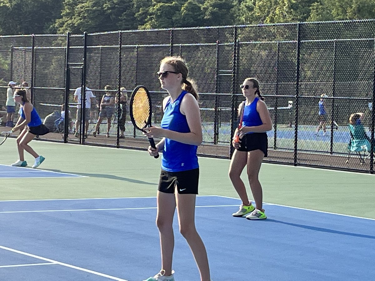 TennisGLHS tweet media