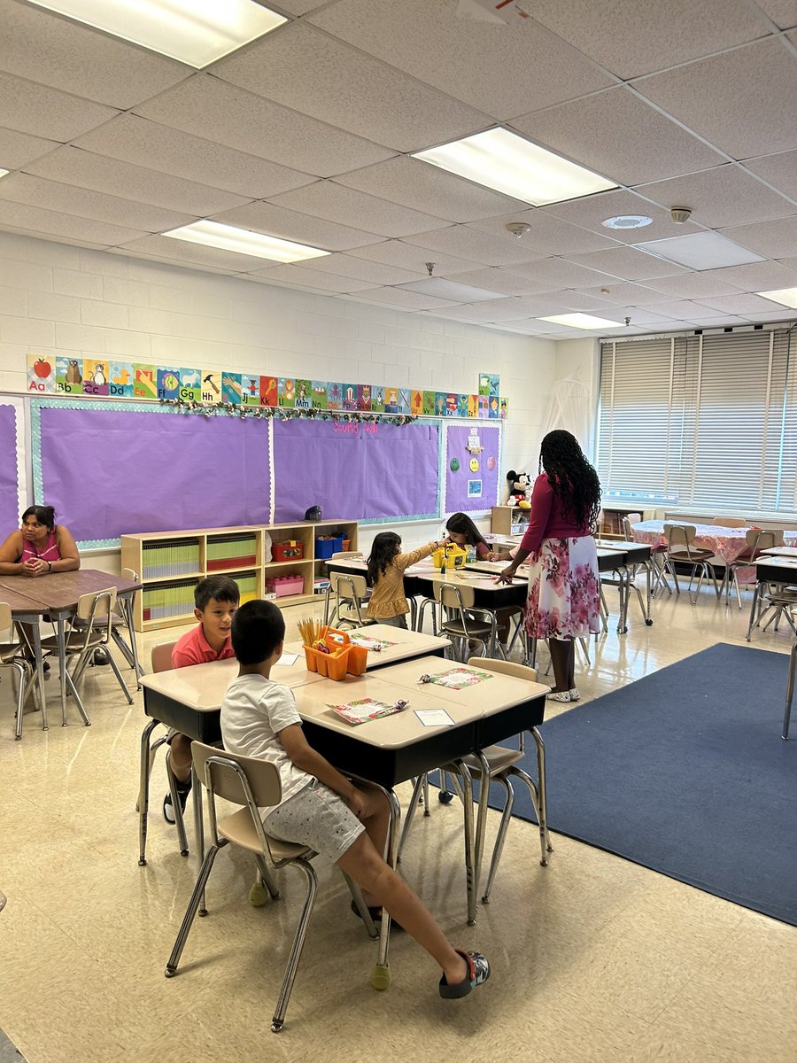 Amy Taylor tweet media