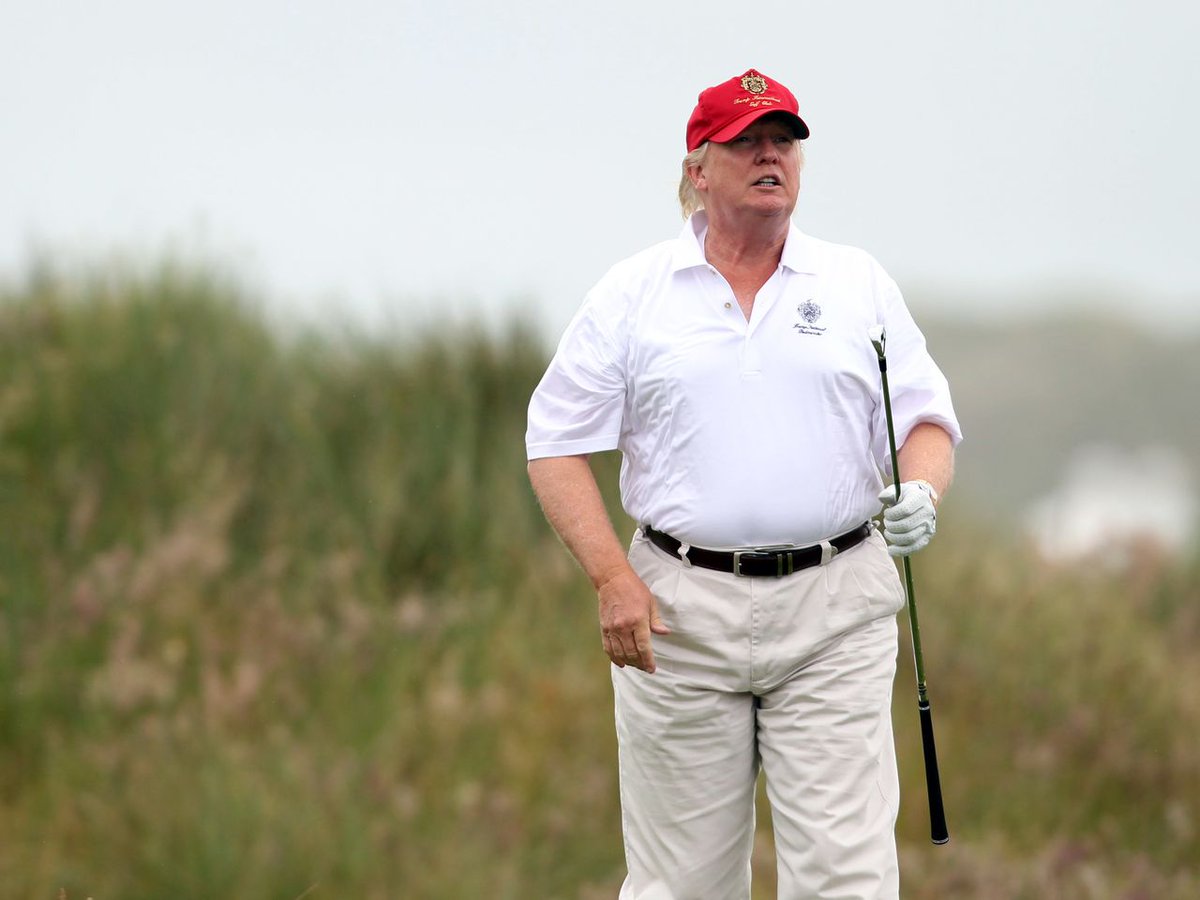 ScottKacsmar's tweet photo. Larry Fitzgerald - 6'3", 218 lbs
Donald Trump - 6'3", 215 lbs

LIKE HELL. https://t.co/wN2BVqv7op