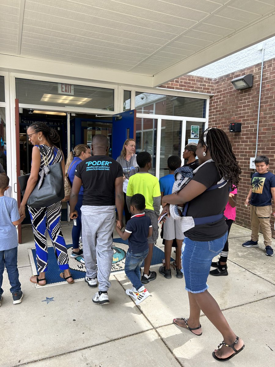 Amy Taylor tweet media