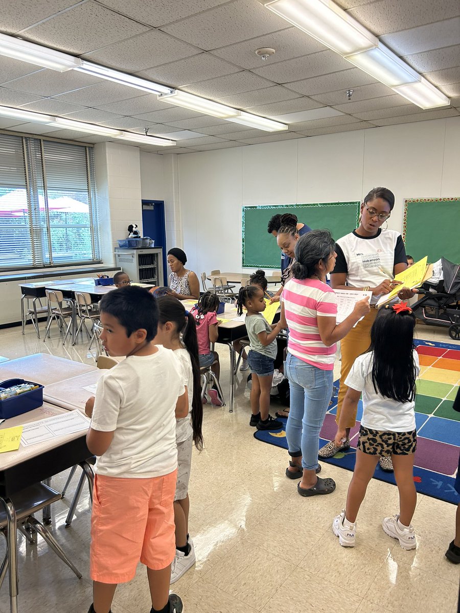 Amy Taylor tweet media