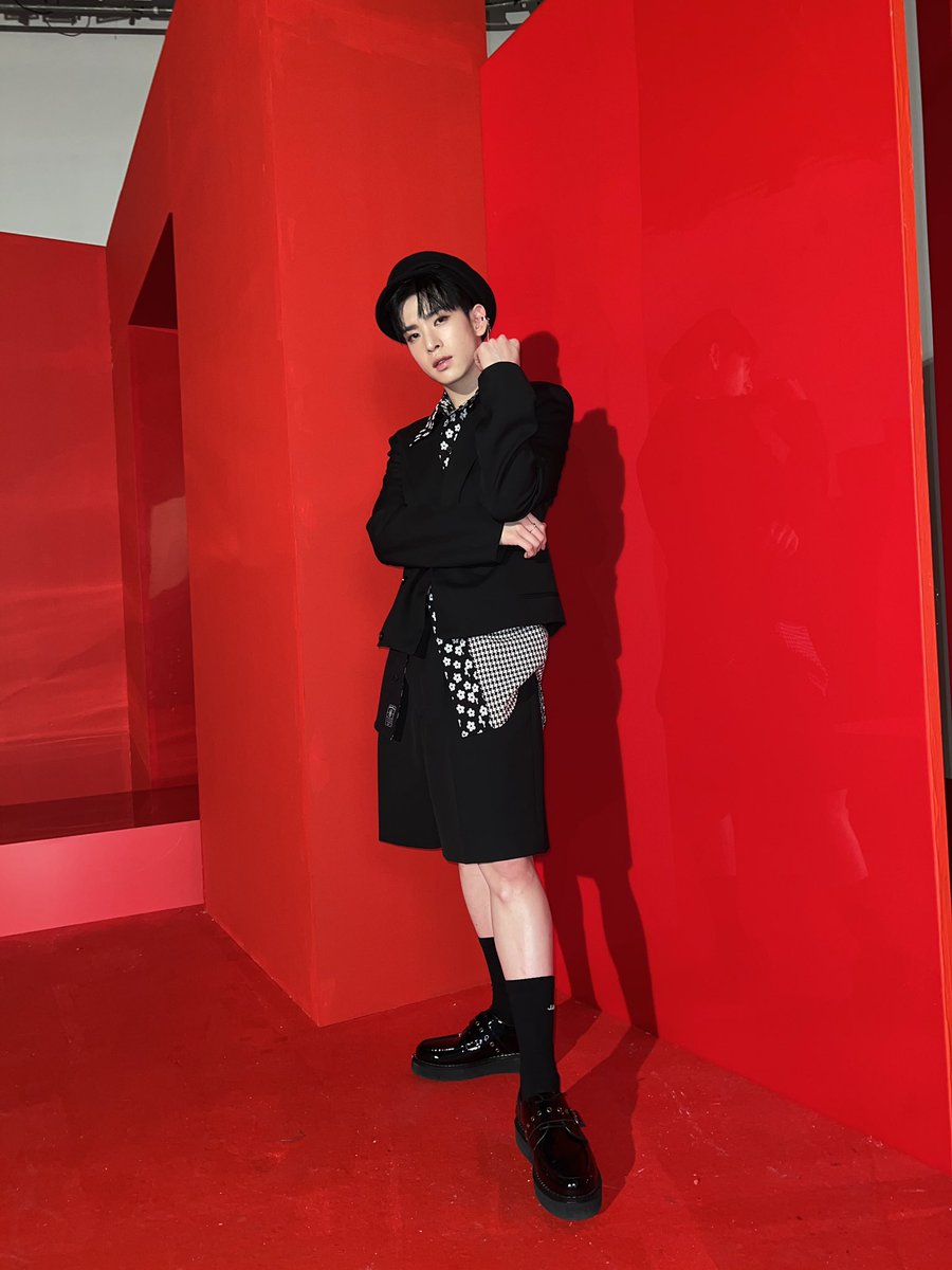 ❤️🖤
#앨런 #ALLEN #SUN_SEEKER