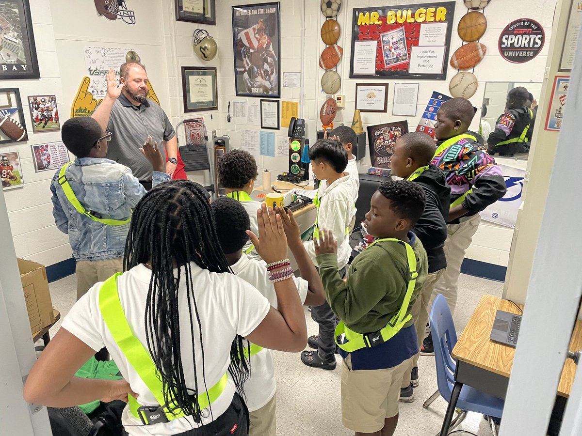 Thank you Mr. Bulger for preparing our school patrols.  They are ready to serve our Foster community! #TEAM @HCPS_FACE <a href="/Community_Sch/">Community Schools in Hillsborough Schools</a> <a href="/HillsboroughSch/">Hillsborough Schools</a> <a href="/TransformHCPS/">HCPS Transformation Network</a>