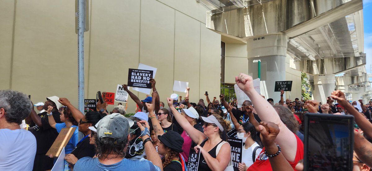 Tequesta Black Star tweet media