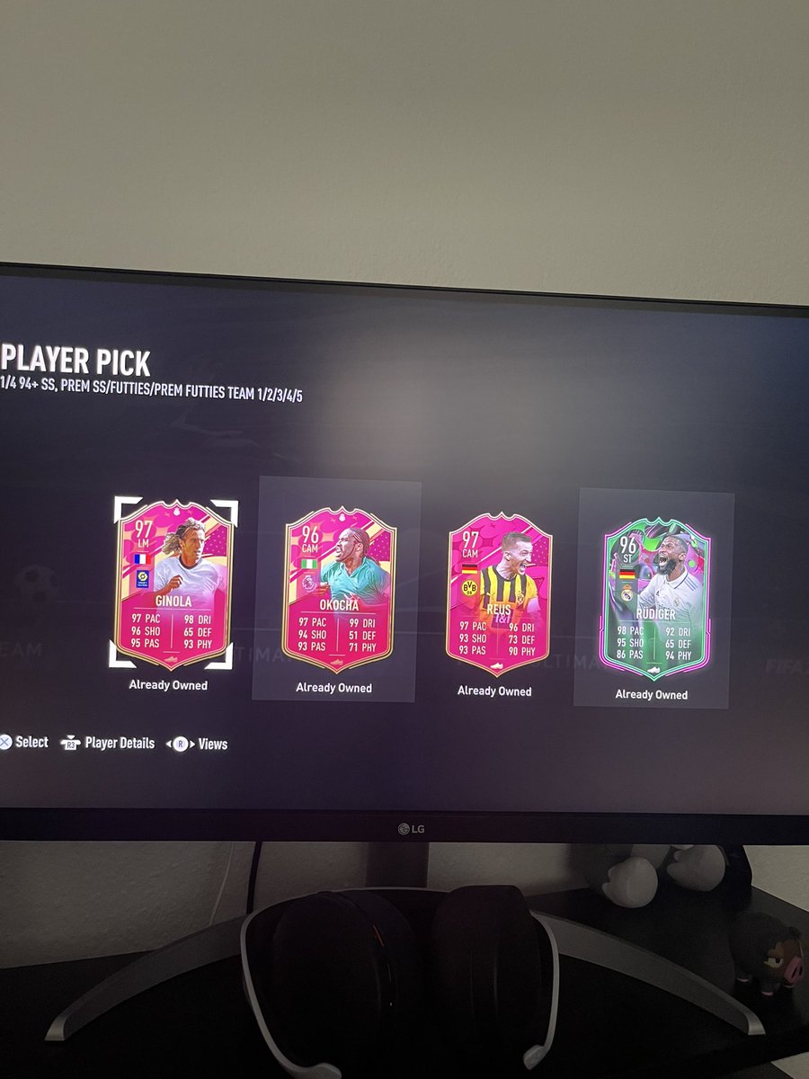 LMroy1001's tweet photo. @DonkTrading Who do I pick guys? https://t.co/FxP4628nLG