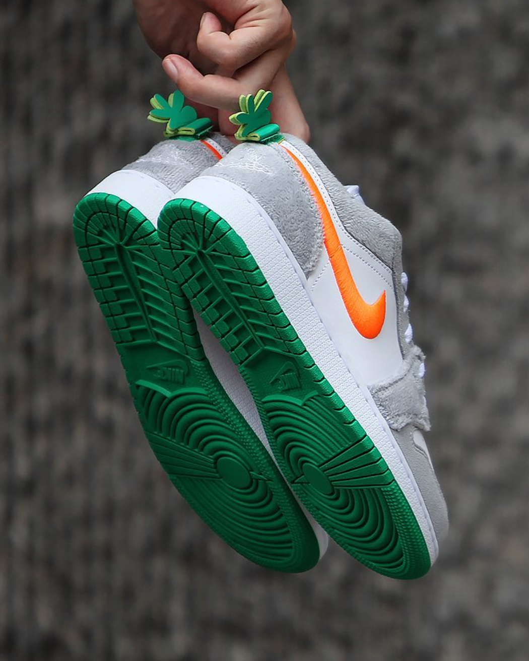 Sneaker News on X: Sneaker News on X: