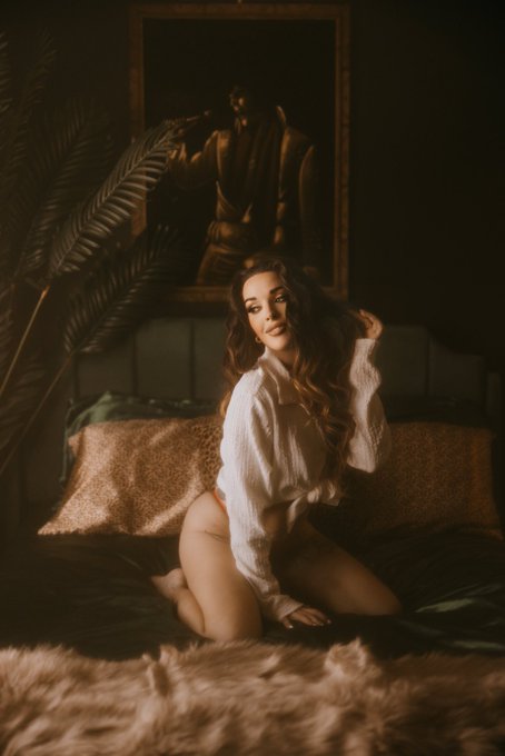 Hello! I&rsquo;m in Tampa, Florida and looking to work with/ collab with new people!! Contact me or comment<a href="/tag/tampafl"class="tags"><span>#tampafl</span></a><a href="/tag/floridamodels"class="tags"><span>#floridamodels</span></a><a href="/tag/floridamodel"class="tags"><span>#floridamodel</span></a><a href="/tag/natalieheartxxx"class="tags"><span>#natalieheartxxx</span></a>