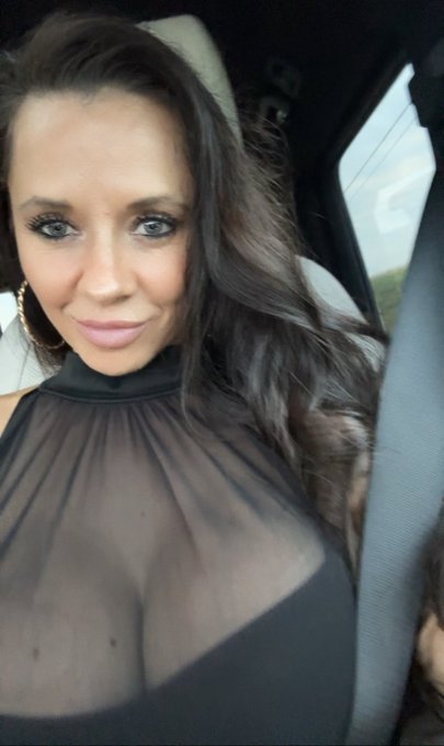 Excited for the weekend! https://t.co/fjyIqvh4Es<a href="/tag/explore"class="tags"><span>#explore</span></a><a href="/tag/creator"class="tags"><span>#creator</span></a><a href="/tag/likeit"class="tags"><span>#likeit</span></a>