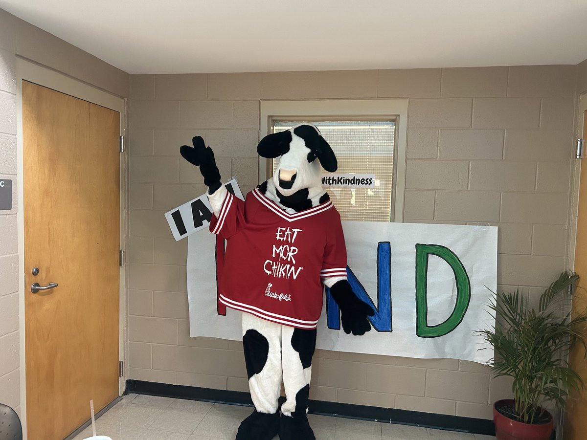 WebsterScdenise's tweet photo. Be the I in Kind! Kate and Cow show us how!!!! #LeadWithKindness #LearnTodayLeadToday π π¬ β¦@gad1127β© β¦@ngilmore012024β© β¦@wwatsonwβ© https://t.co/PWH8S39tTi