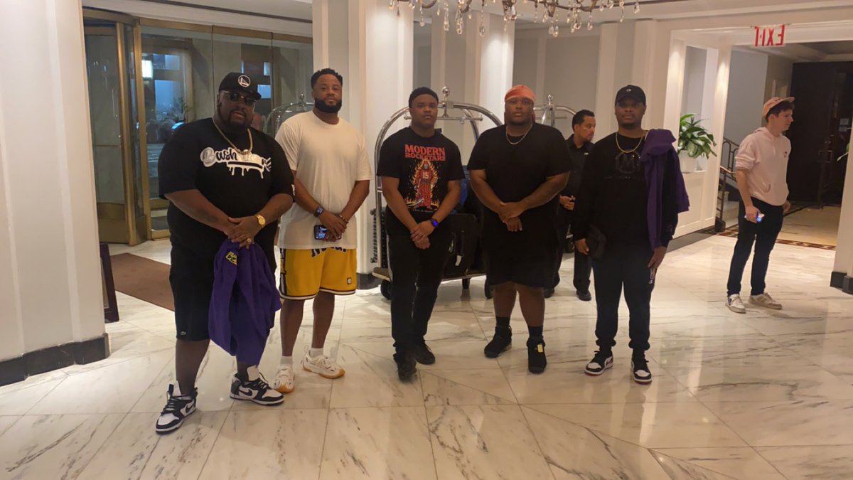 MavsGG's tweet photo. Look at this squaddddd! Best in the @NBA2K Game😤🔥

#MavsGG #NBA2KCommunityDay https://t.co/ZH1pafXE6Z