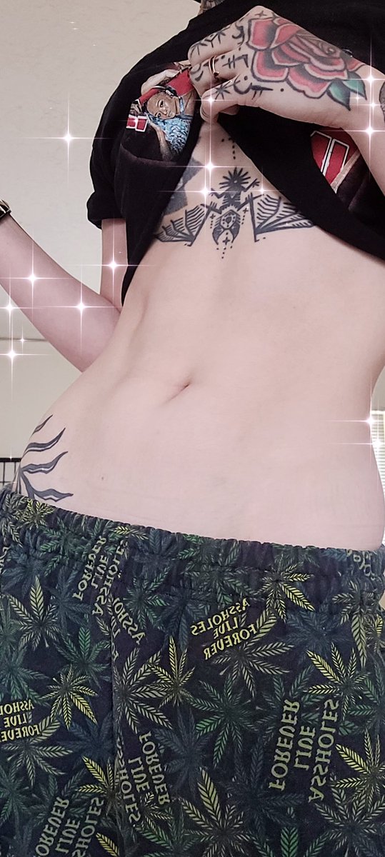 MantisStyx's tweet photo. Catch my stream tomorrow @ noon PST ♡

#onlyfans #fansly #nonbinary #androgynous #femmeboy #booty #alternative #nonbinarytwink #trans #camgirlِ https://t.co/WZJWYovXpK