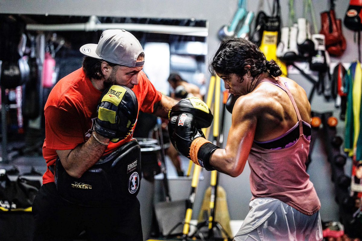 👑 10 rounds of sparring &amp; 3, 3 min rounds of mitt work!  #CASKILLA <a href="/MatchroomBoxing/">Matchroom Boxing</a> <a href="/DAZNBoxing/">DAZN Boxing</a> 

📍: <a href="/RRBoxingGym/">Rick Ramos Boxing Gym</a> 
📸: <a href="/shotbyjenny/">jenny alvarez 🦇</a> 

#RickRamosBoxing #RickRamosBoxingGym #Chicago