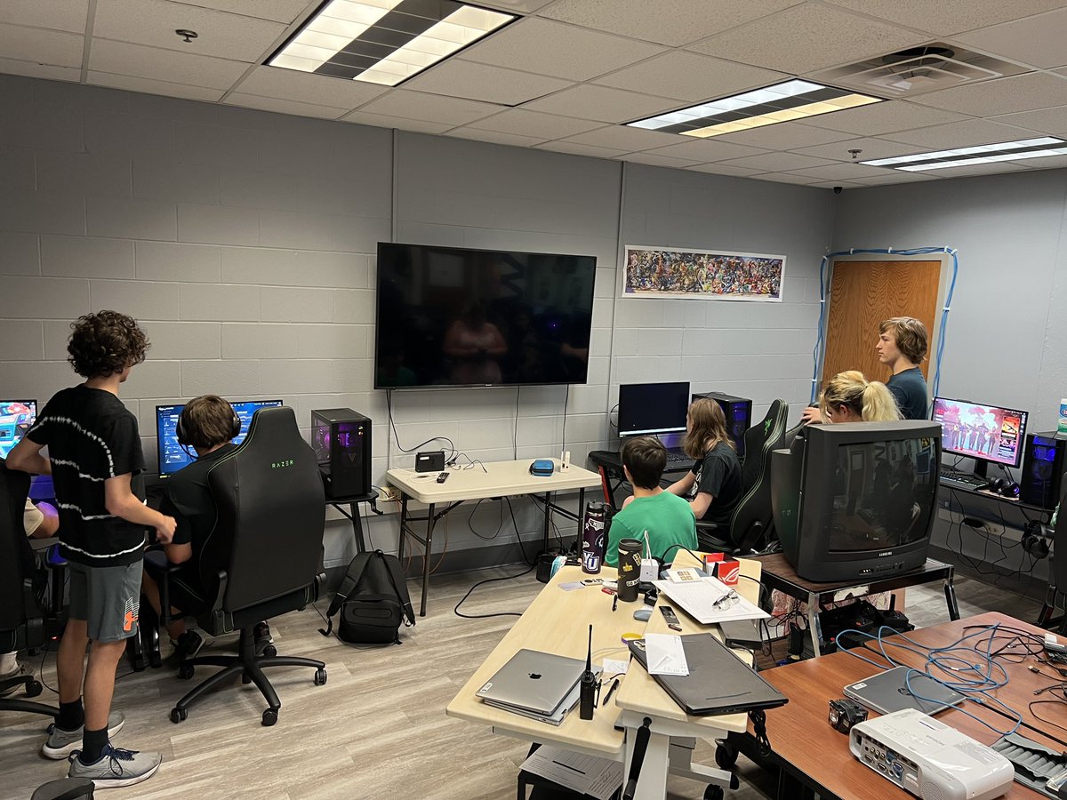 First practice of the fall season! Some Smash and Valorant action happening. It’s great to see so many new faces! <a href="/pride_purple/">Purple Pride</a> <a href="/NSeSA_esports/">Nebraska Schools eSports Association</a> #esports
