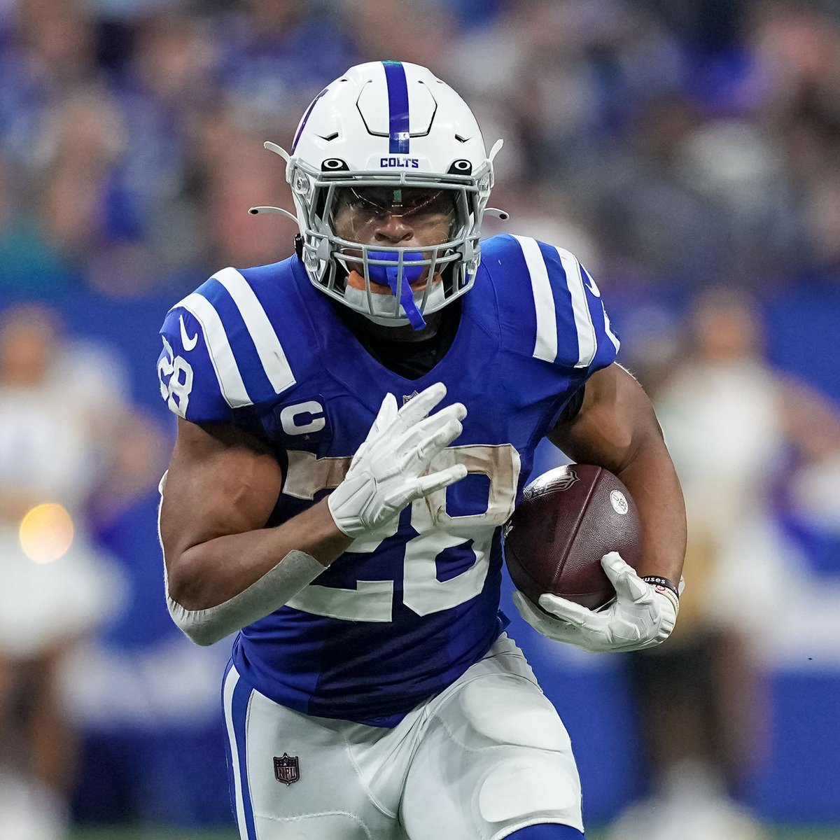 NFL_DovKleiman's tweet image. Report: The #Colts have rejected a trade offer for RB Jonathan Taylor by the #Dolphins, per @flasportsbuzz 

Despite rejecting at least one trade offer, the two sides continue to engage negotiations, per the report.

Another NFL team is also believed to have made "a serious…