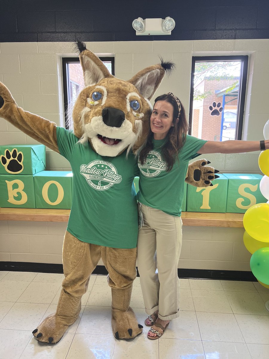 c_maldonado_1's tweet photo. LOVE being a Bobcat!! ππΎπ @NISDMeadowVill #TeamMVE https://t.co/IJzcN6Mw65