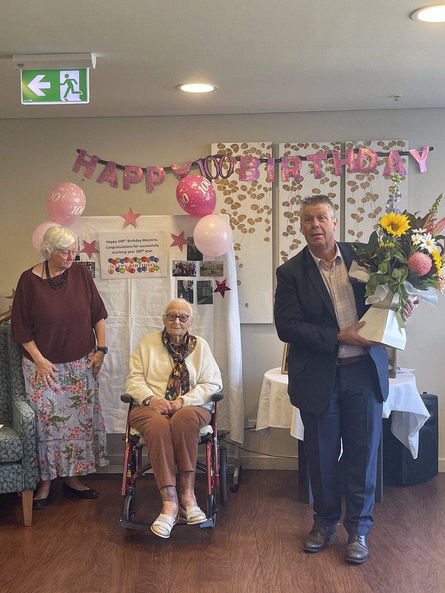 Craig Smith tweet media