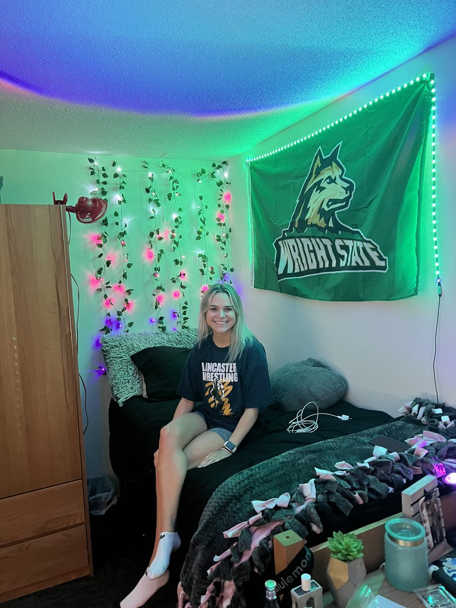 jillkidd35's tweet photo. Study hard, run fast, make amazing memories!!#wsu#raiderup https://t.co/dqUctFjf2O