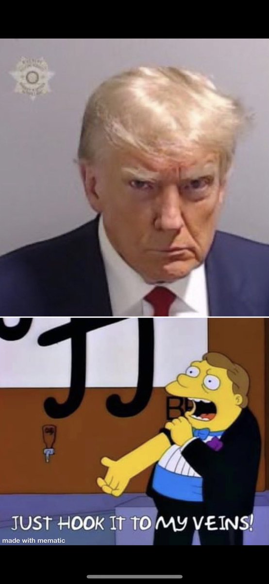 JohnnyMolognese's tweet photo. Mainlining the #TrumpMugShot https://t.co/RVpx1jwTIi