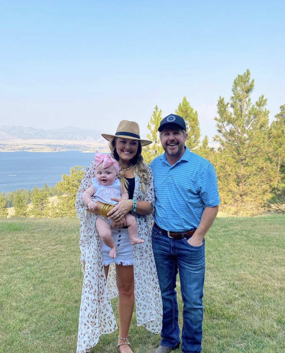 kyle_park's tweet image. Headed up to Montana this week. Got me thinking about this trip a few years ago.. #timeflies #mygirls