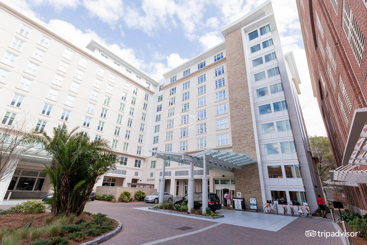 crystal_h2022's tweet photo. THANKSGIVING in Charleston, SC $1,030 per person based on double occupancy 11/21-11/26/23

For more information text "Charleston" to 701-389-8883 

**Price and availability subject to change

#vacation #travel #memories #Charleston #crystalstravels https://t.co/QINX7rHSGR