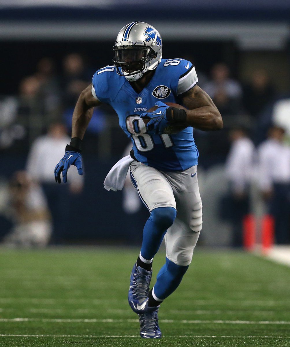 FB_Helmet_Guy tweet media