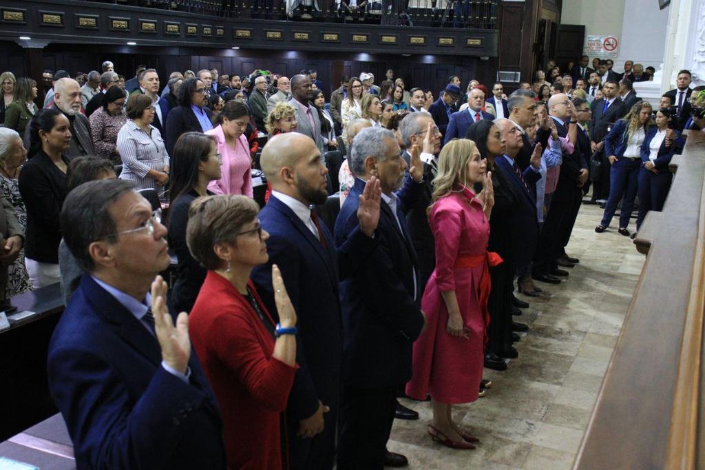 Hoy! Nuestra @asamblea_ven 🏛️ en Sesión Permanente, aprobamos por Mayoría Calificada la designación de los Rectores Principales del Consejo Nacional Electoral @cneesvenezuela para el periodo 2023-2030

#VenezuelaEsPaz