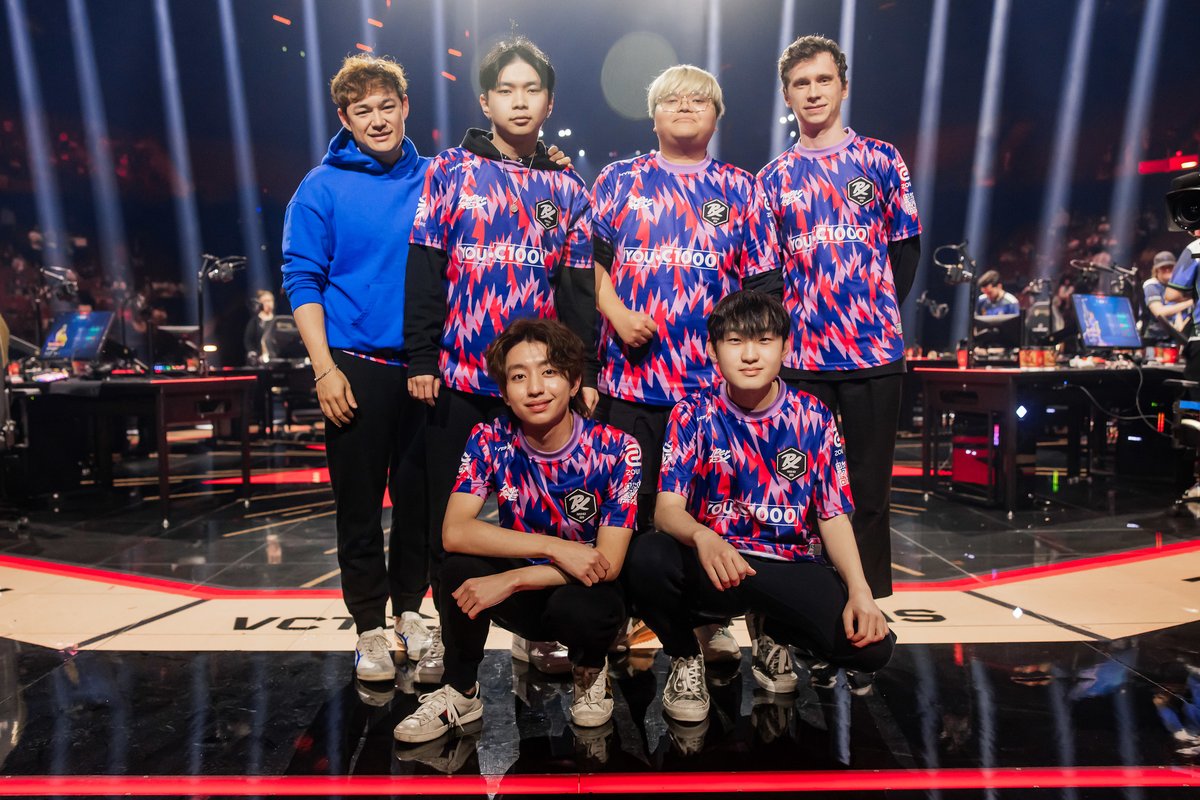esportsid_'s tweet photo. #VALORANTChampions LA Top 3 Teams:

🇸🇬 @pprxteam 
🇺🇸 @EvilGeniuses 
🇧🇷 @LOUDgg

The current best 3 in the world.
📸 @colinyoungwolff https://t.co/NE7mDqvJ1X