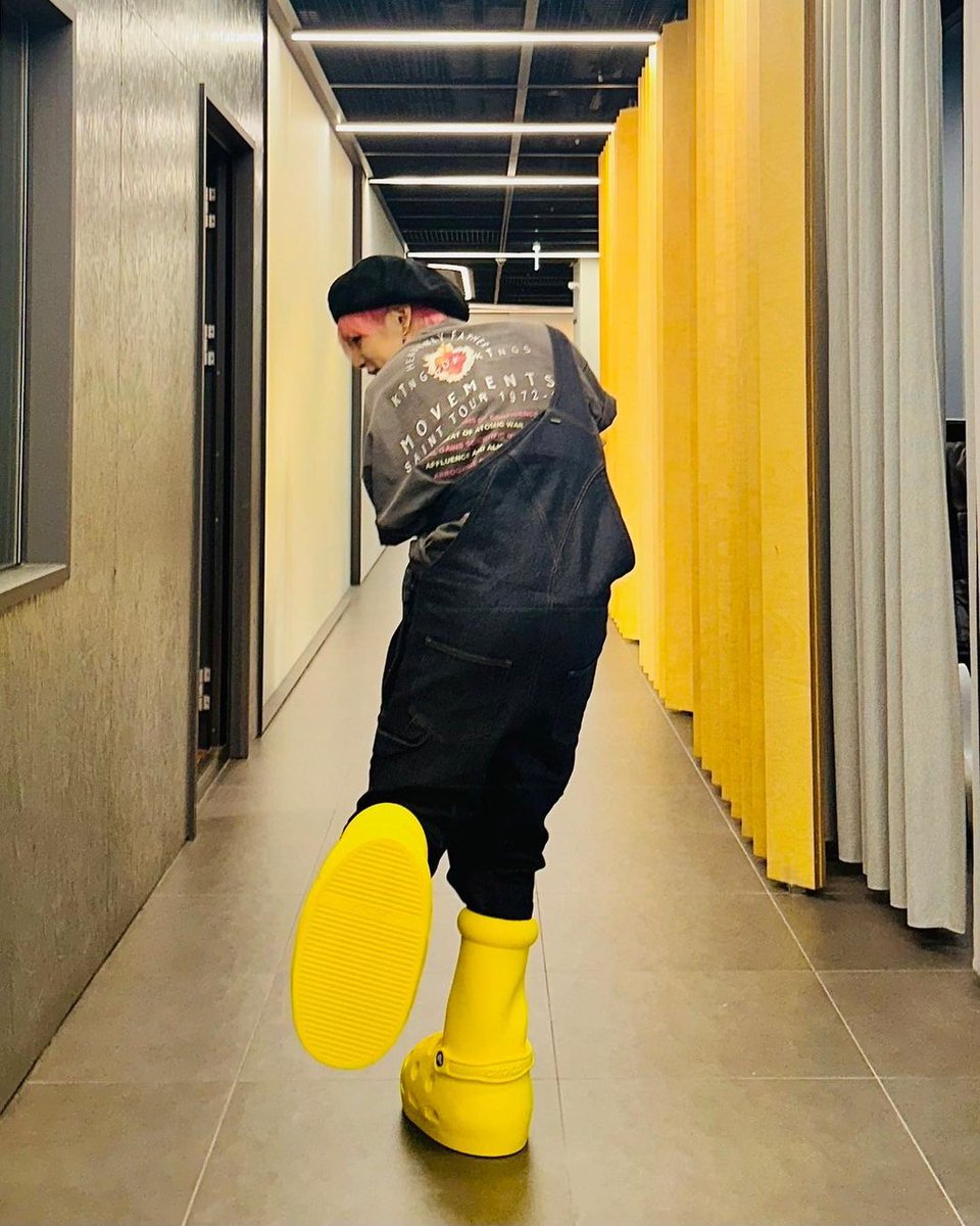 biggie biggie spongebob colored boots