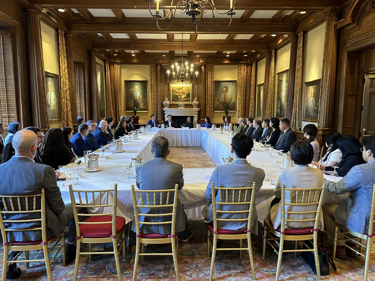 LAEDC, <a href="/LAAreaChamber/">L.A. Area Chamber</a>, and <a href="/EastWestBank/">East West Bank</a>  hosted a reception for the 2023 <a href="/APEC/">APEC Secretariat</a> Leaders' Summit. We welcomed Lt. Governor <a href="/EleniForCA/">Eleni Kounalakis</a> and Dominic Ng, Chairman &amp; CEO of East West Bank, to promote sustainable economic growth and prosperity throughout the Asia-Pacific region.