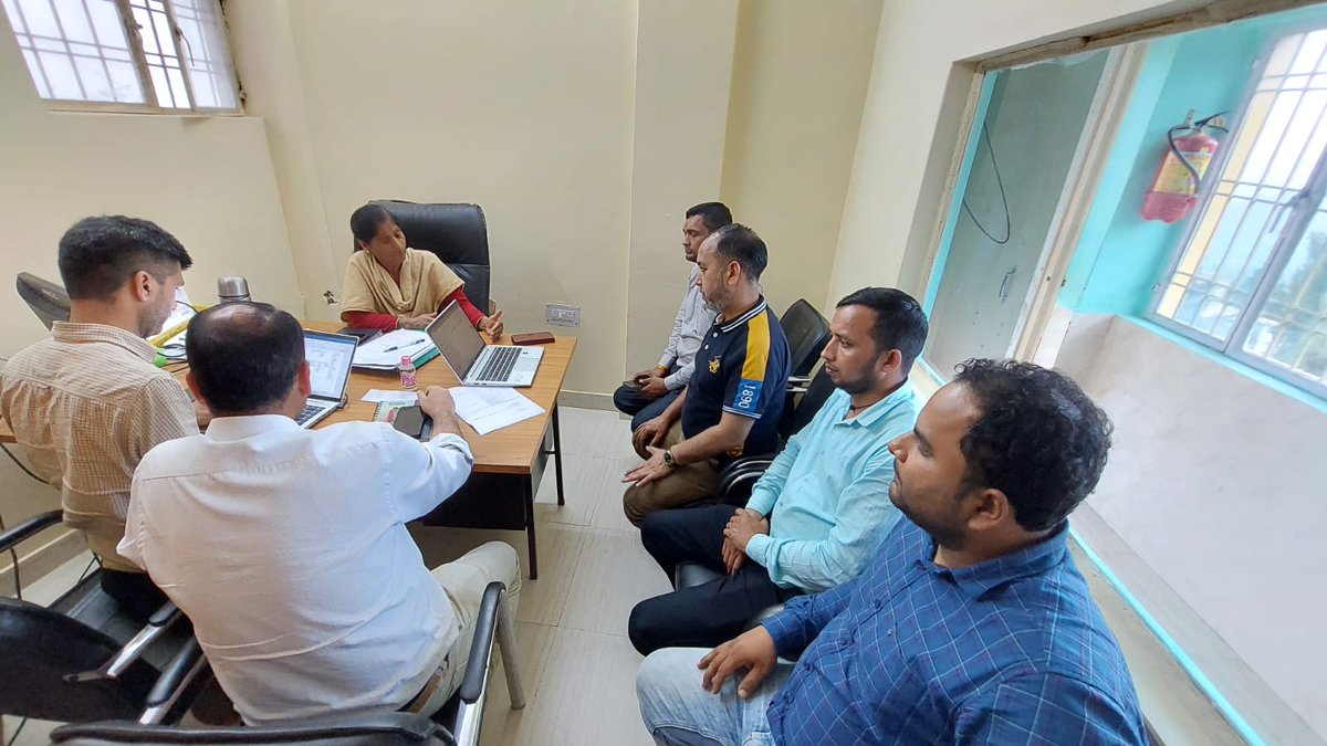 REAPTehri's tweet photo. Co-ordination meeting held between REAP AND NRLM DISTRICT TEAM at REAP District office  #workingtogether #TehriGarhwal #Uttarakhand 
@REAPUttarakhand
@nitikakh22 
@dd_msydav 
@DMTEHRI1 
@DrkanchanNegi 
@DistrictTehri https://t.co/aH6I9Xt5N6